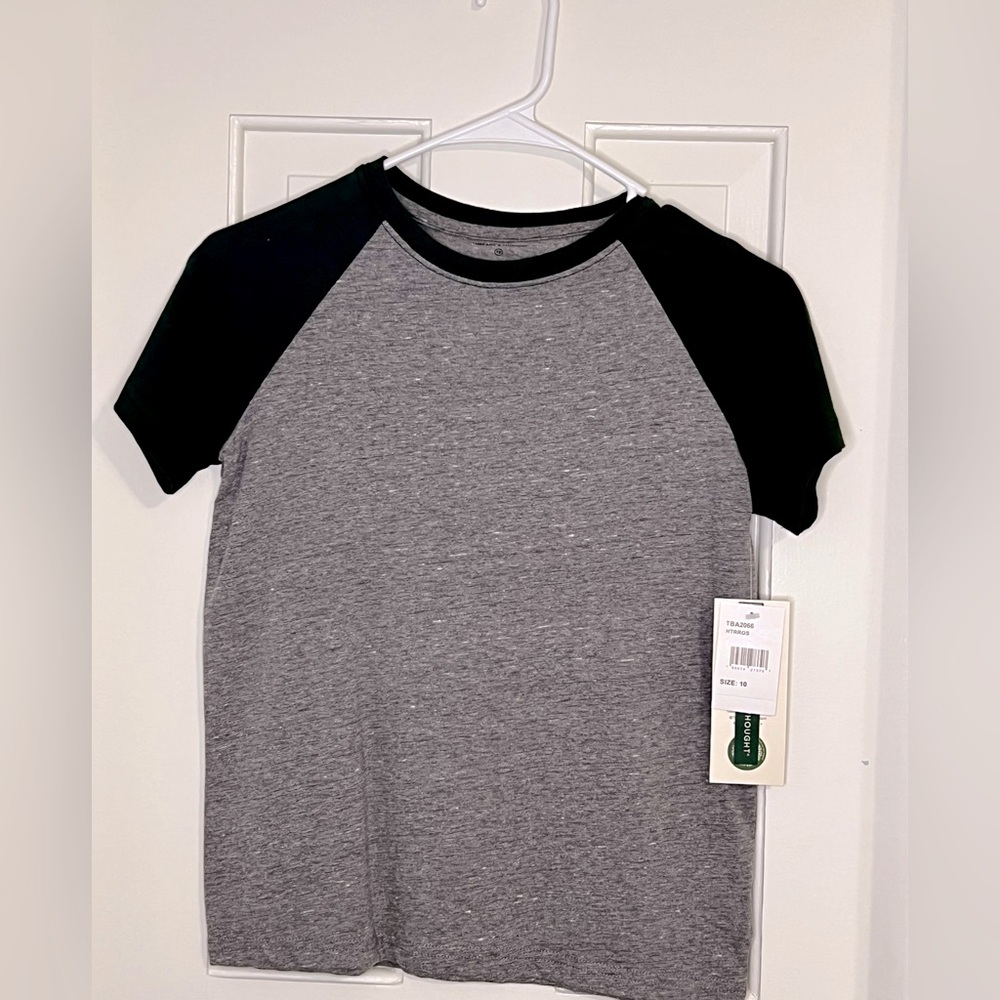 Threads for Thought size 10 boys T-shirt